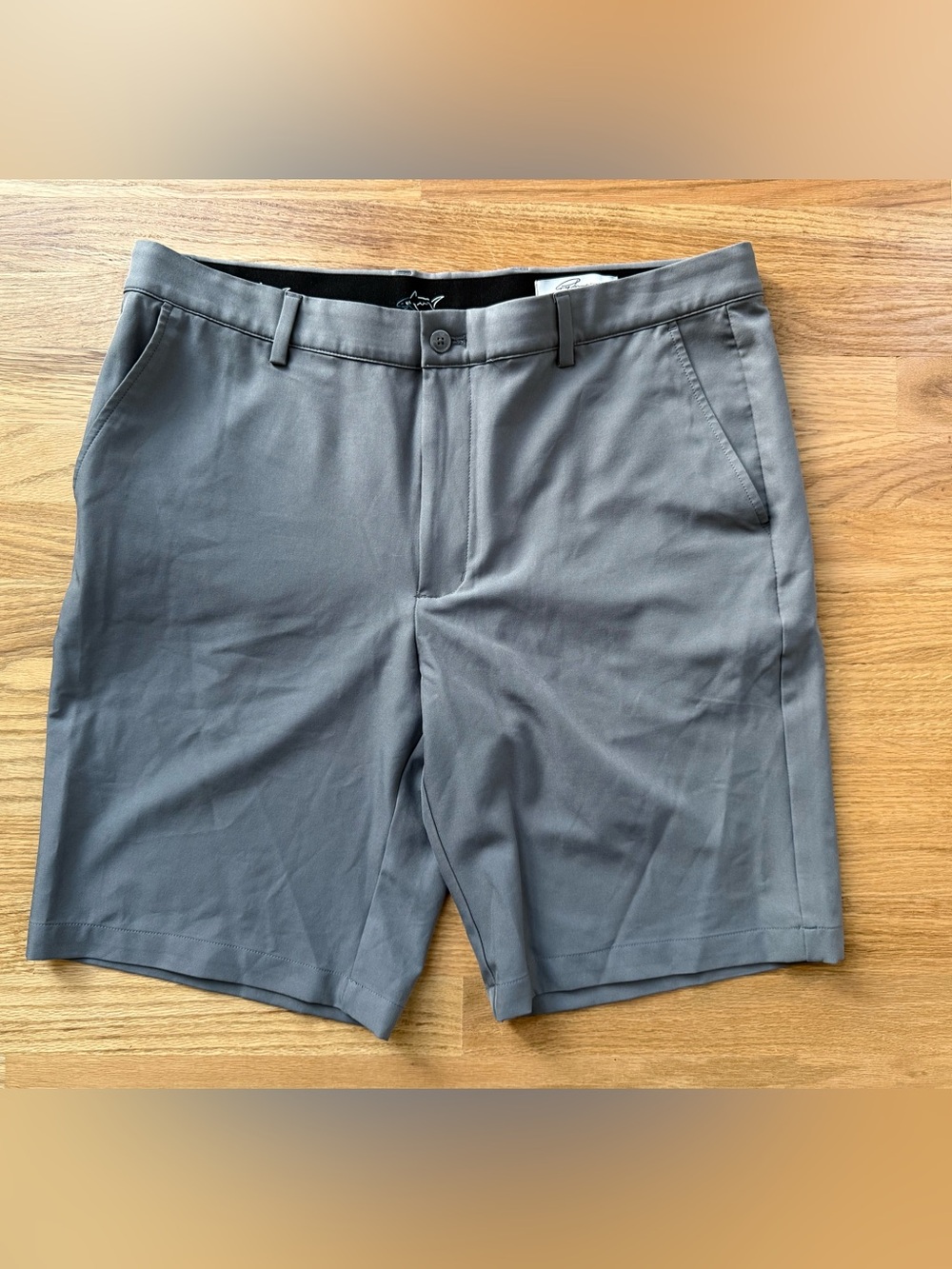 Greg Norman Men’s Performance Golf Shorts Gray Size 36